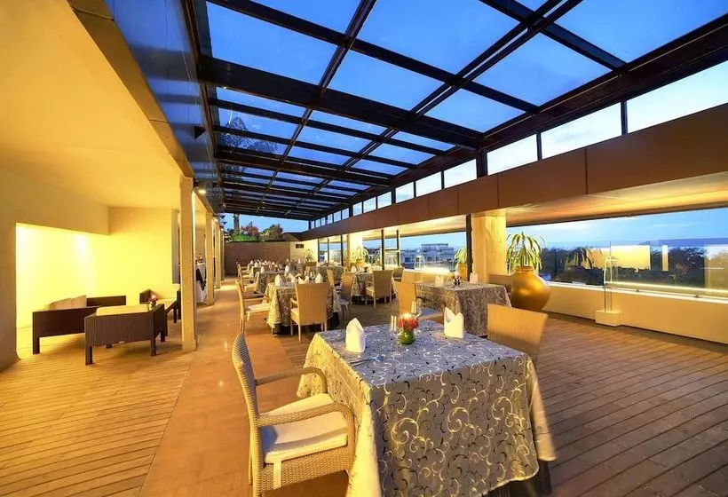 هتل Vivanta Goa, Panaji