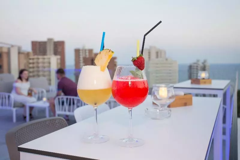 Apartamentos Maryciel by Mc