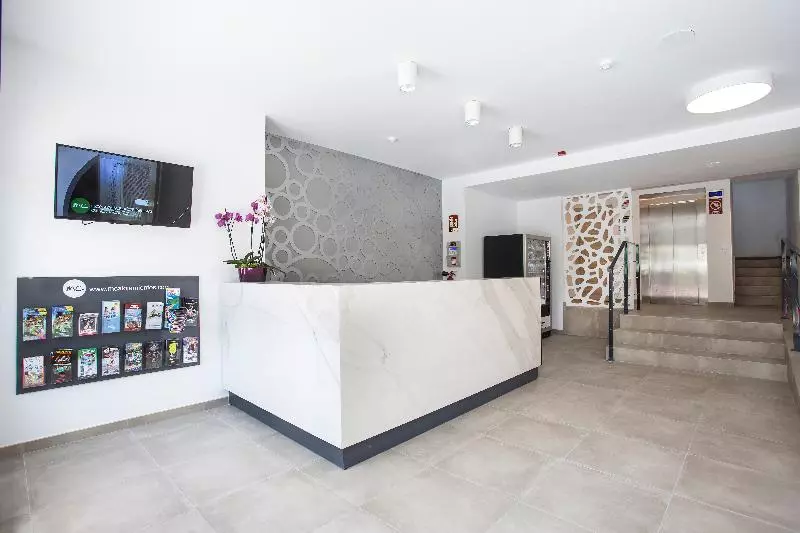 Apartamentos Maryciel by Mc