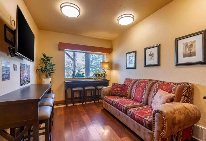 Отель Best Western Devils Tower Inn