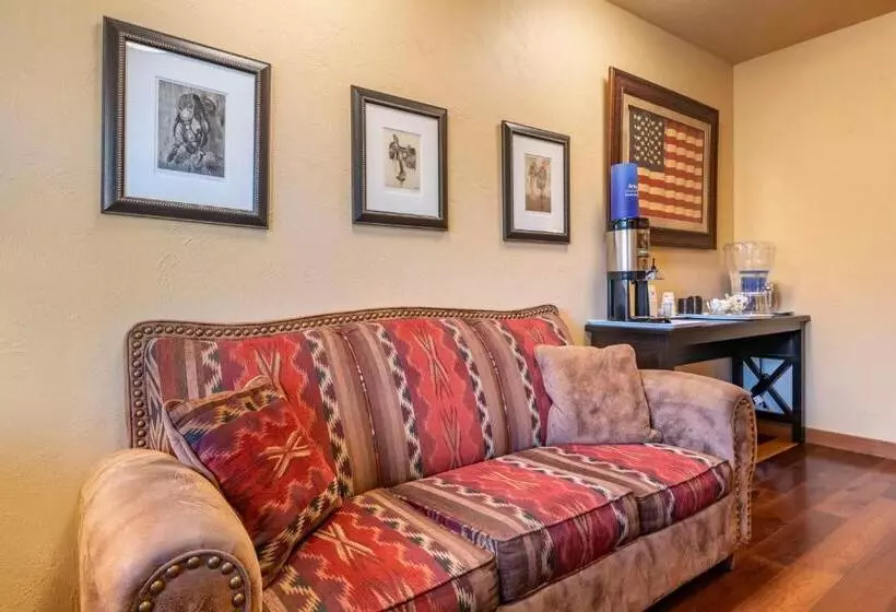 Отель Best Western Devils Tower Inn