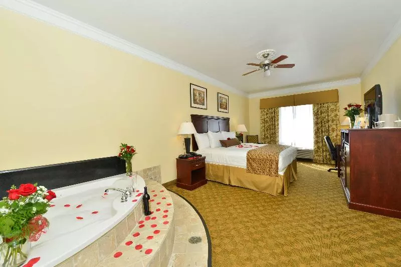 בית מלון כפרי Best Western Lone Star Inn