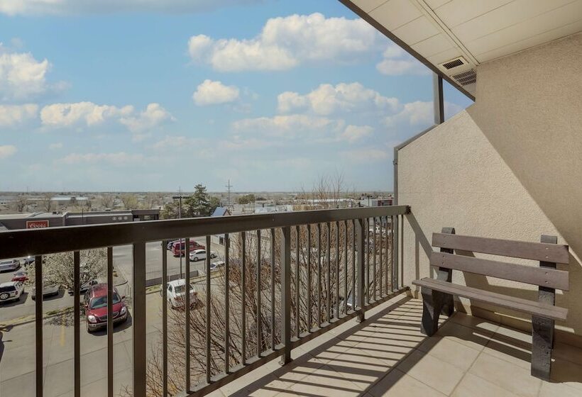 בית מלון כפרי Best Western Plus Country Inn & Suites