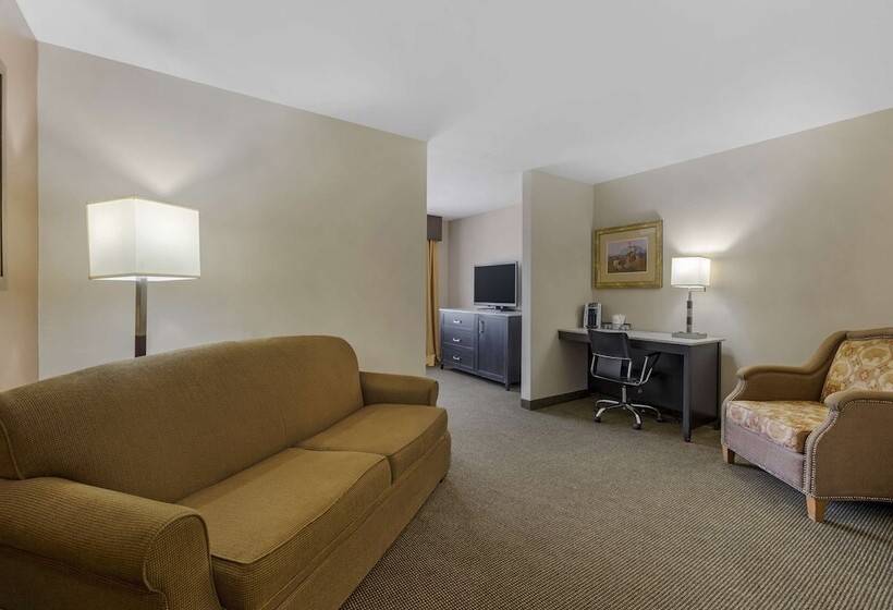 בית מלון כפרי Best Western Plus Country Inn & Suites