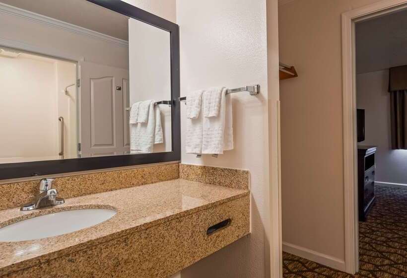 Отель Best Western Salinas Monterey