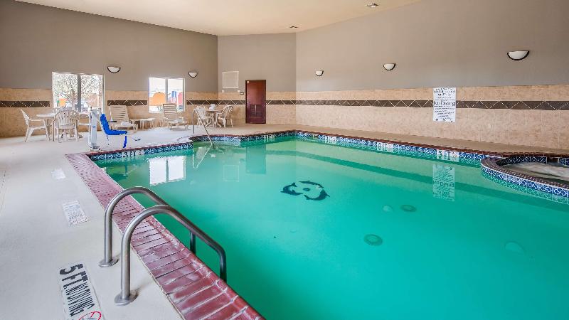 בית מלון כפרי Best Western South Plains Inn & Suites