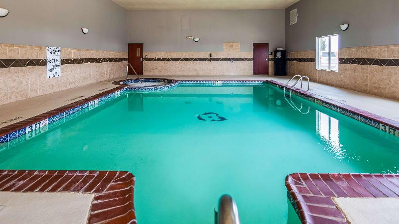 בית מלון כפרי Best Western South Plains Inn & Suites