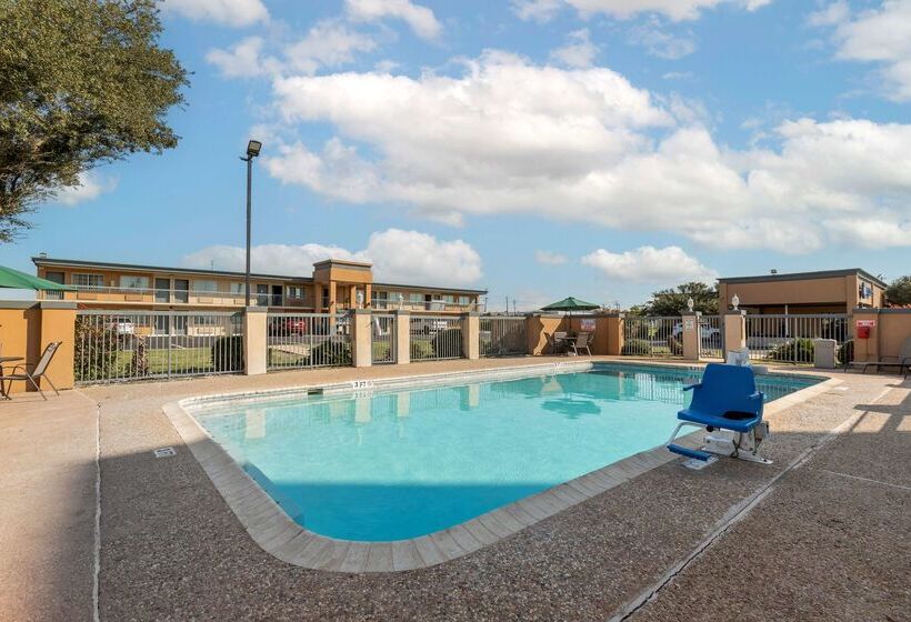 فندق Best Western Taylor Inn