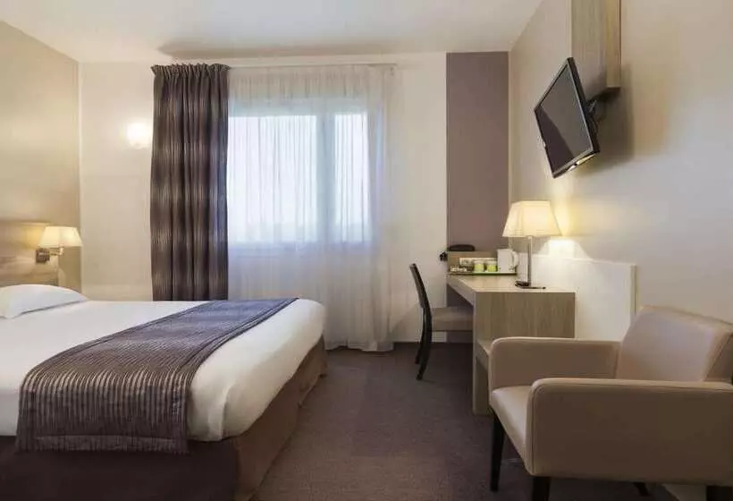 בית מלון כפרי Campanile Metz Nord Talange