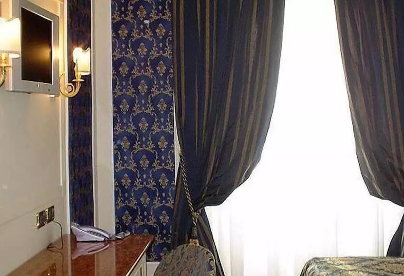 هتل Demetra Capitolina