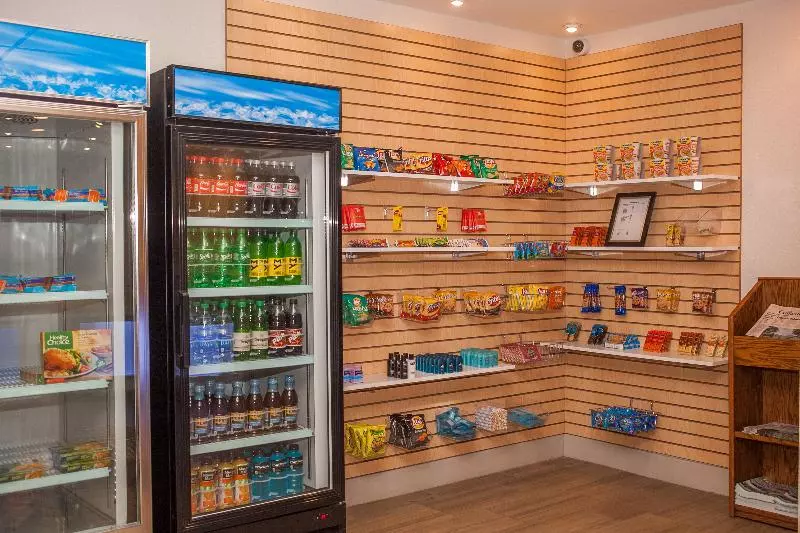 Holiday Inn Express Hotel & Suites By Ihg