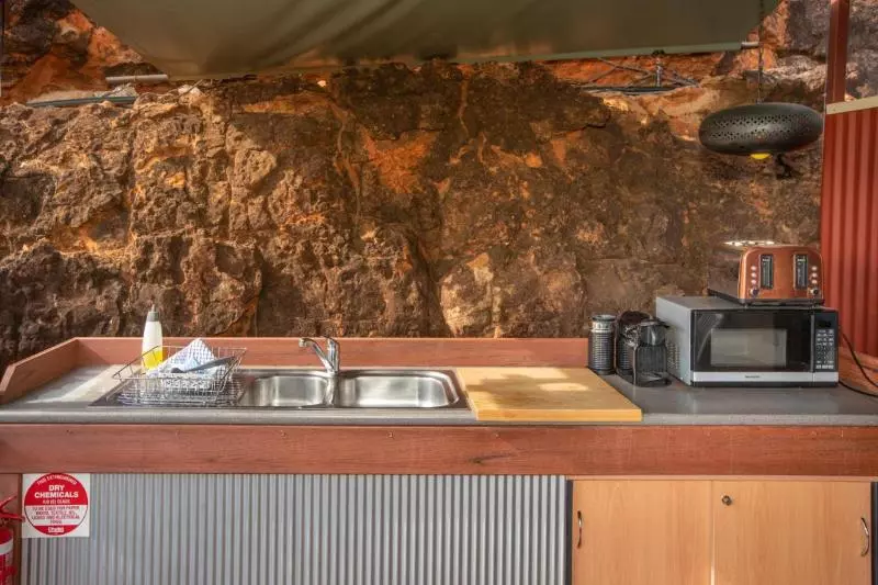 Отель Kings Creek Station