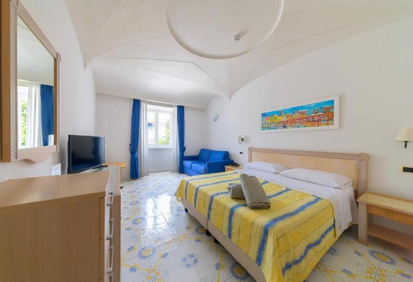 هتل Oriente Suites E Spa