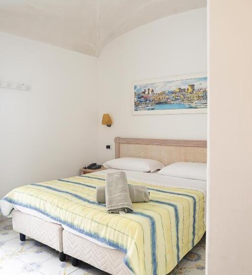 هتل Oriente Suites E Spa