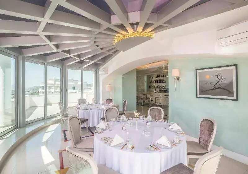 هتل Pullman Baku