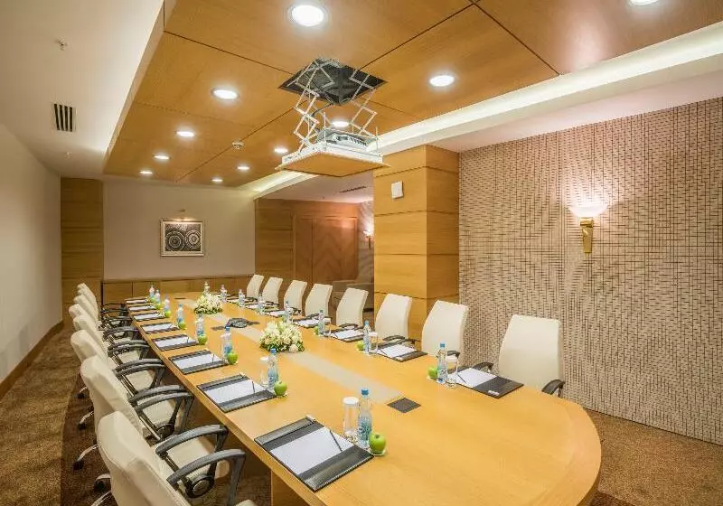 هتل Pullman Baku