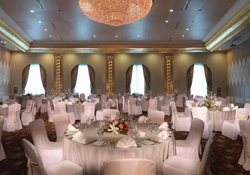 هتل Pullman Baku