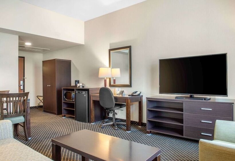 בית מלון כפרי Quality Inn & Suites