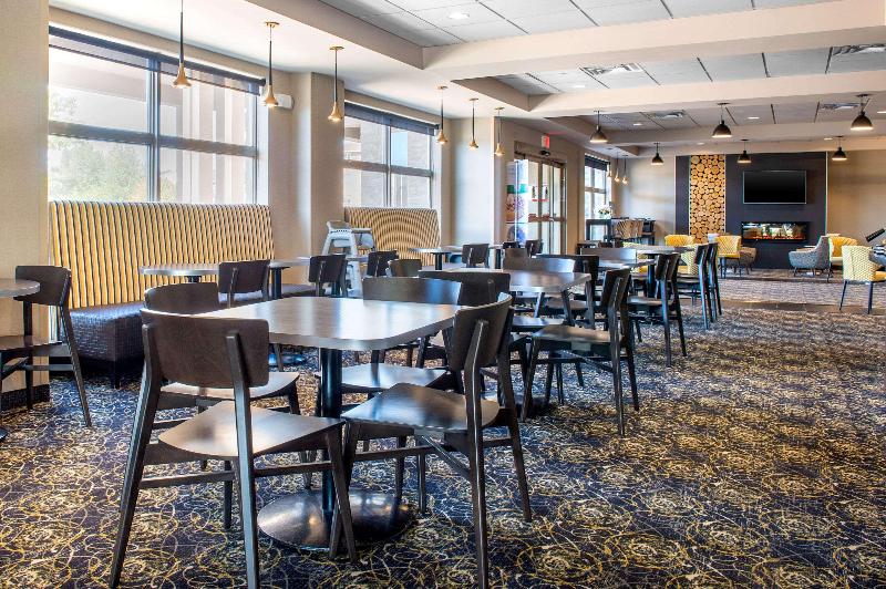 בית מלון כפרי Quality Inn & Suites