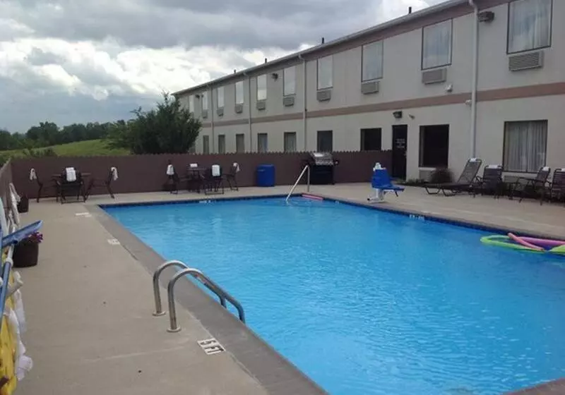 فندق Red Roof Inn Plus+ Danville, Ky