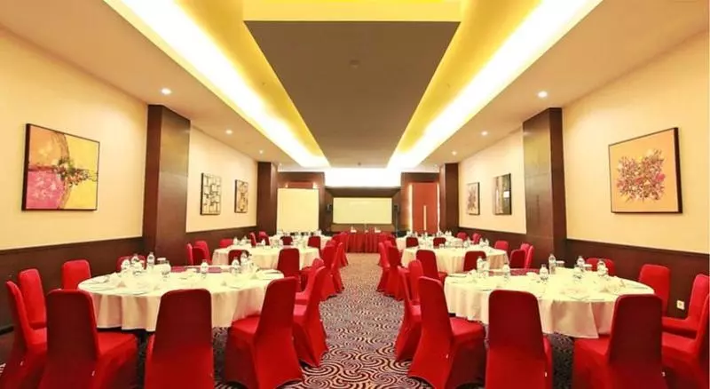 Hotelli Solo Paragon & Residences