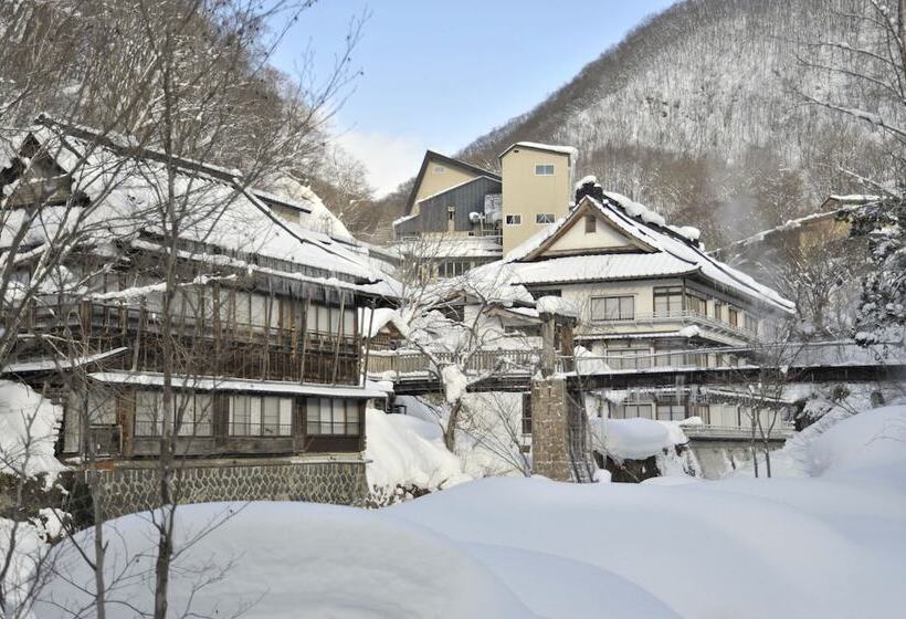 فندق Takaragawa Onsen Ousenkaku