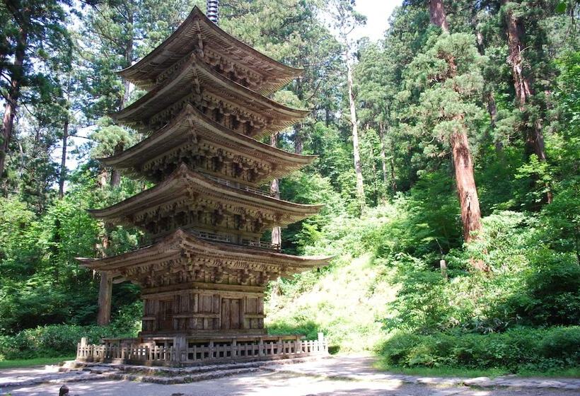 בית מלון כפרי Takinoyu