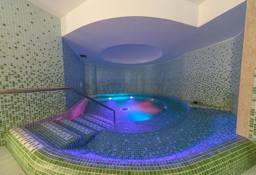 هتل Oriente Suites E Spa