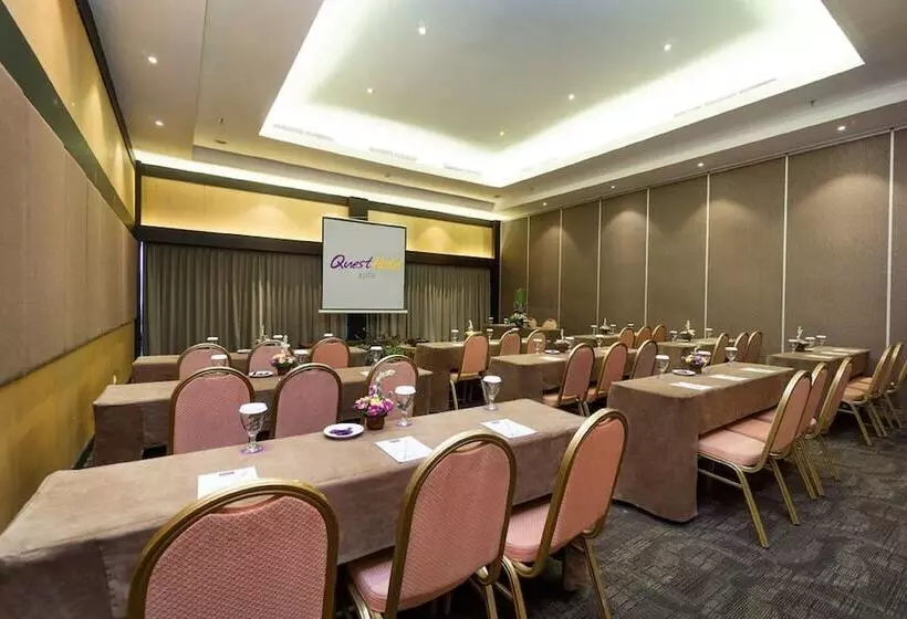 Quest Hotel Kuta By Aston