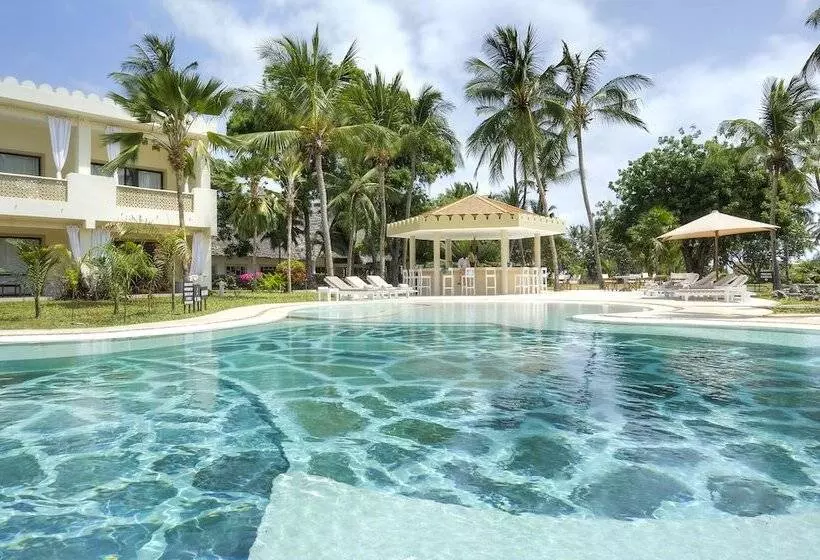 استراحتگاه Sandies Malindi Dream Garden