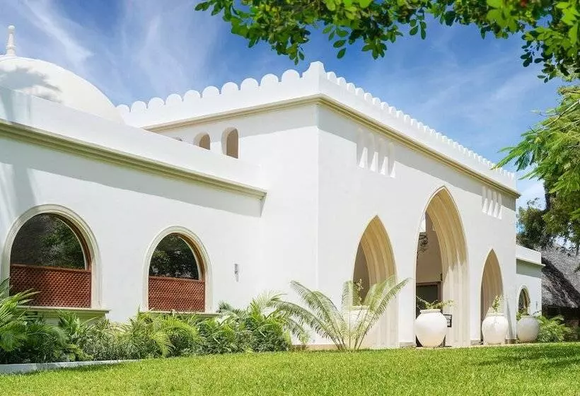 استراحتگاه Sandies Malindi Dream Garden