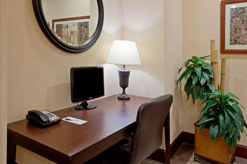 Candlewood Suites League City, An Ihg