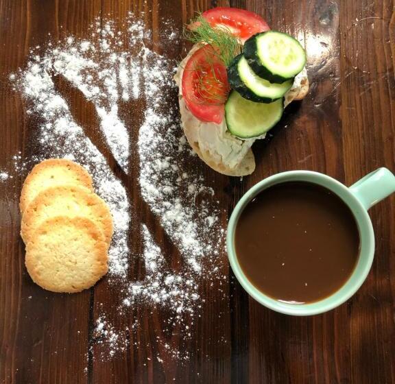 Hostel Helvetia   Privates In City Center And Old Town