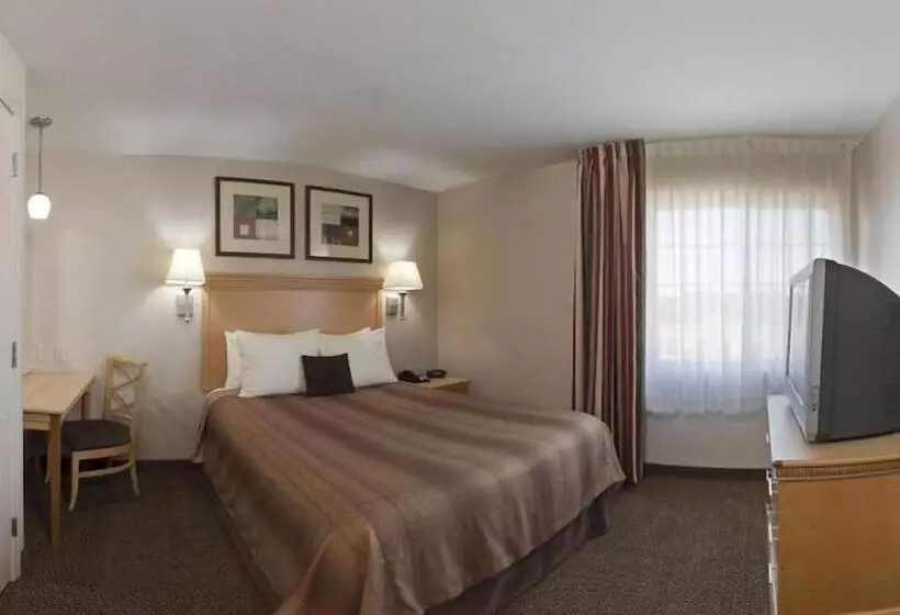 Отель Candlewood Suites Junction City Ft. Riley, An Ihg