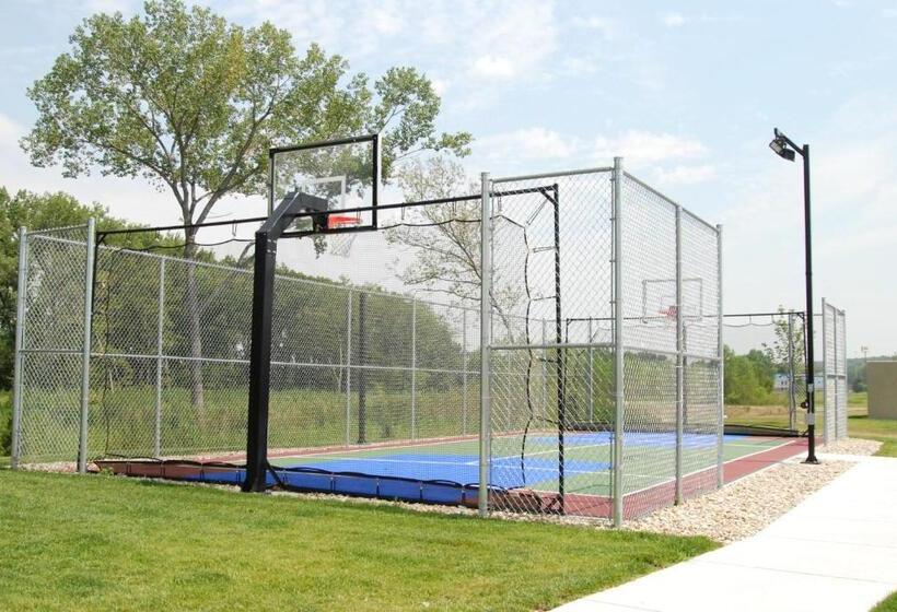 ホテル Candlewood Suites Junction City   Ft. Riley, An Ihg