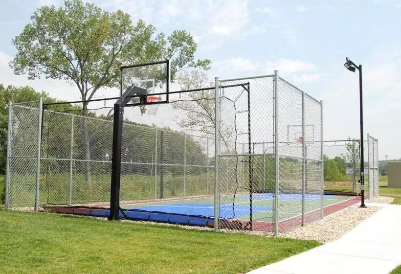 Отель Candlewood Suites Junction City Ft. Riley, An Ihg