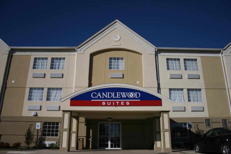 בית מלון כפרי Candlewood Suites Lake Charles Sulphur, An Ihg