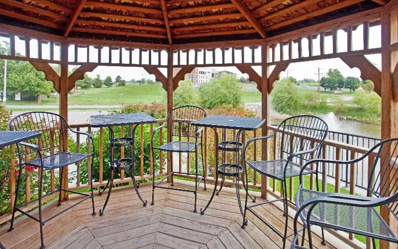 호텔 Candlewood Suites Springfield, An Ihg