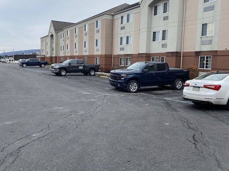 호텔 Candlewood Williamsport, An Ihg