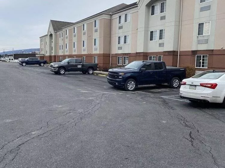 호텔 Candlewood Williamsport, An Ihg