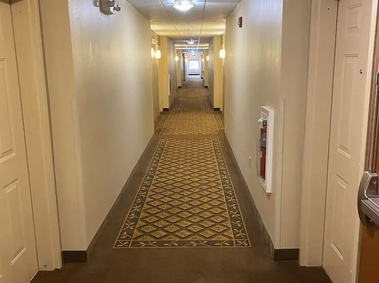 호텔 Candlewood Williamsport, An Ihg