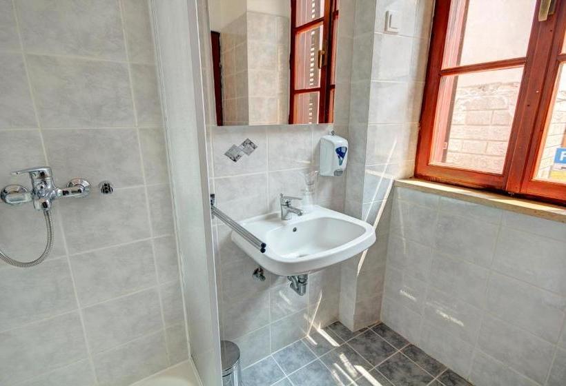 בית מלון כפרי City Point Rooms