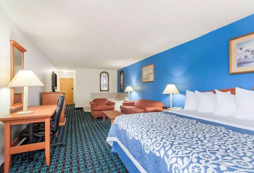 酒店 Days Inn & Suites By Wyndham Cambridge