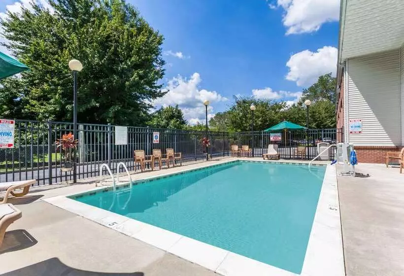 酒店 Days Inn & Suites By Wyndham Cambridge