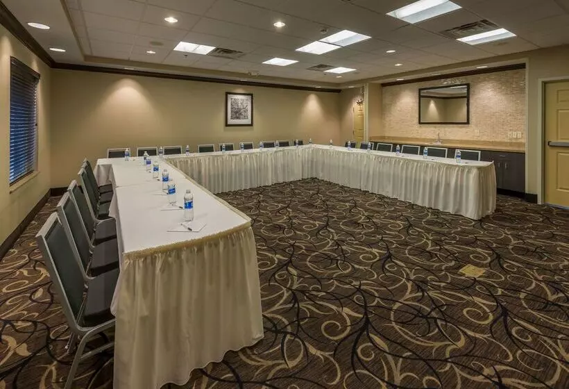 Hotelli Hampton Inn & Suites Reno