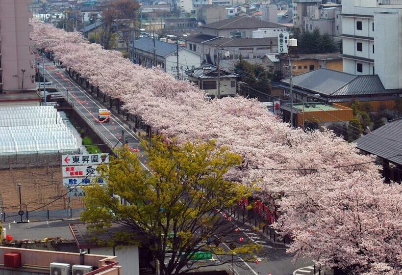 בית מלון כפרי Hatta