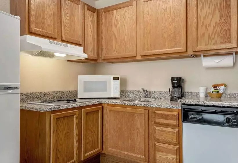 Отель Hawthorn Extended Stay By Wyndham Decatur