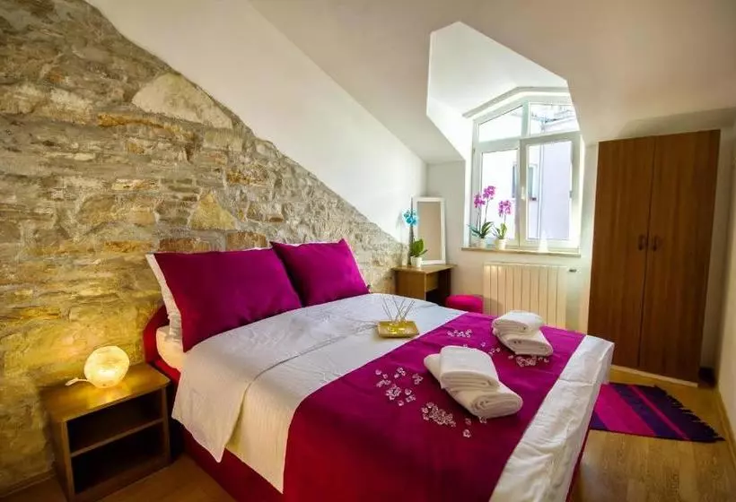 בית מלון כפרי City Point Rooms