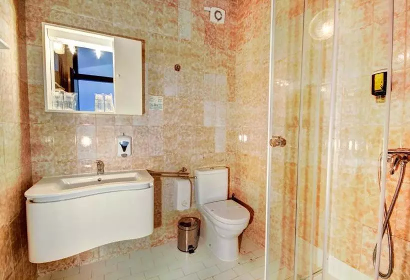 בית מלון כפרי City Point Rooms