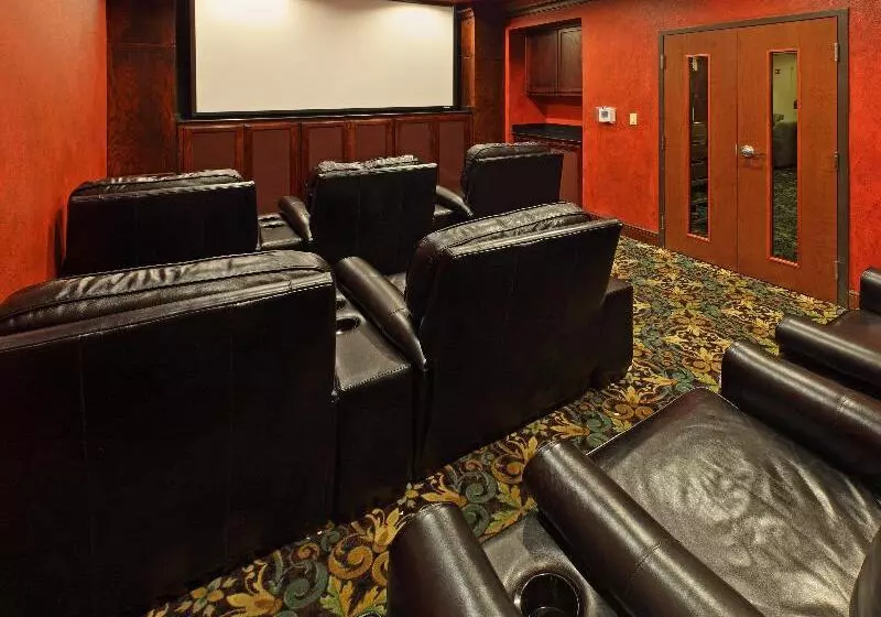 호텔 Staybridge Suites Hot Springs, An Ihg